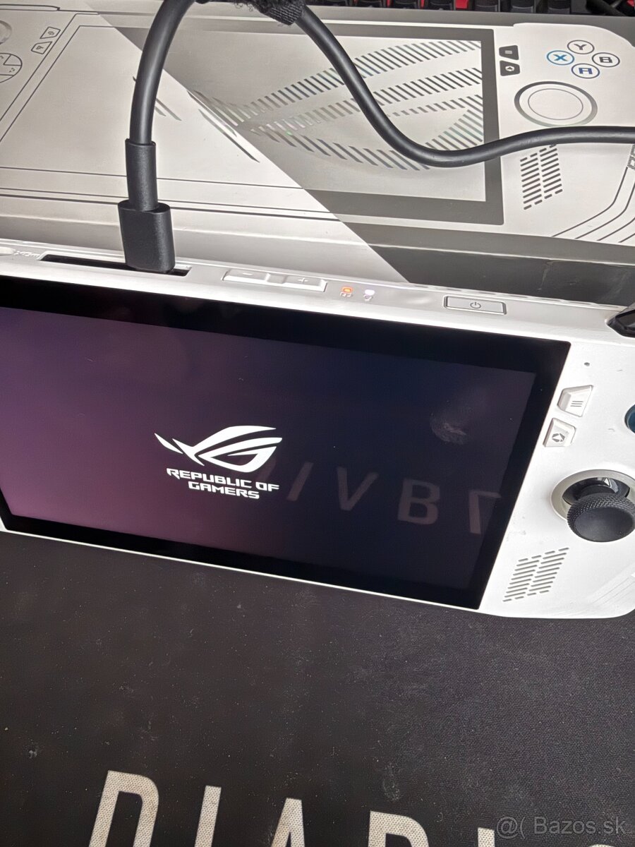 asus rog ally z1 extreme - 2