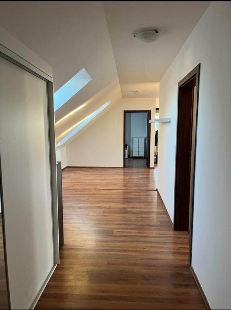 Prenajom 3izb byt - 2