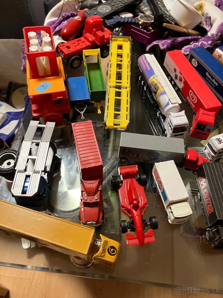 Predám zberateľské kamióny a autíčka - 2