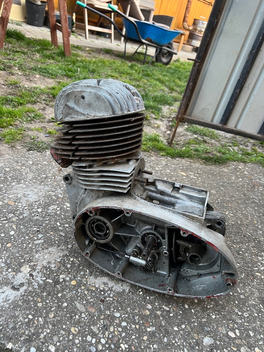 Motor Jawa - 2