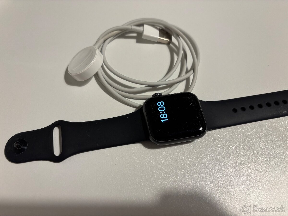 Apple Watch 5 čierne - 2