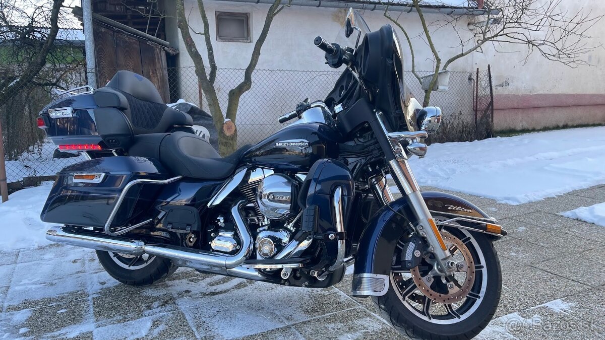 Harley Davidson Electra Glide (2014) - 2