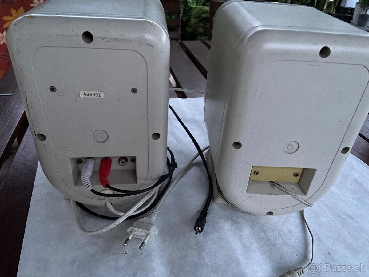Teproduktory k PC alebo gramofônu. - 2