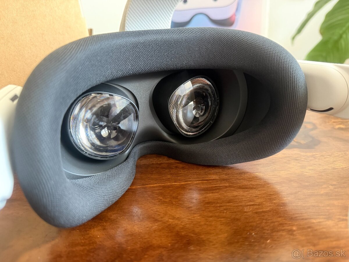 Meta Quest 3S 128GB VR headset - výborný stav - 2