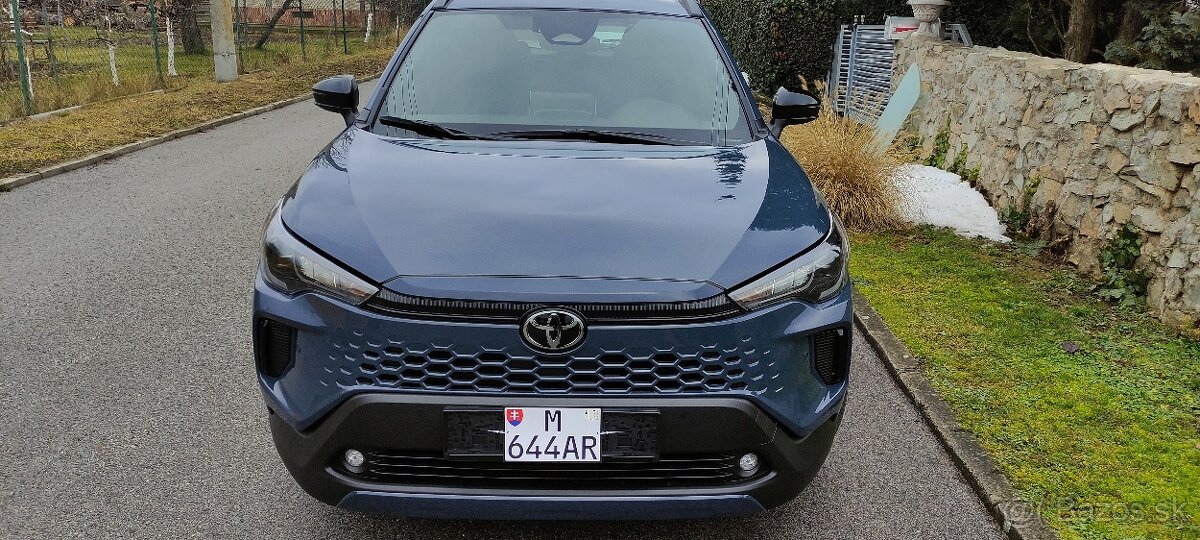 Toyota Corolla cross 1,8 benzín hybrid r.2026 - 2