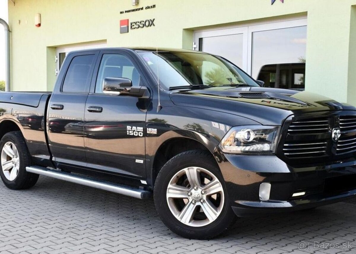 Dodge Ram 1500 5.7 V8 HEMI SPORT NAVI KAMERA 295 kw