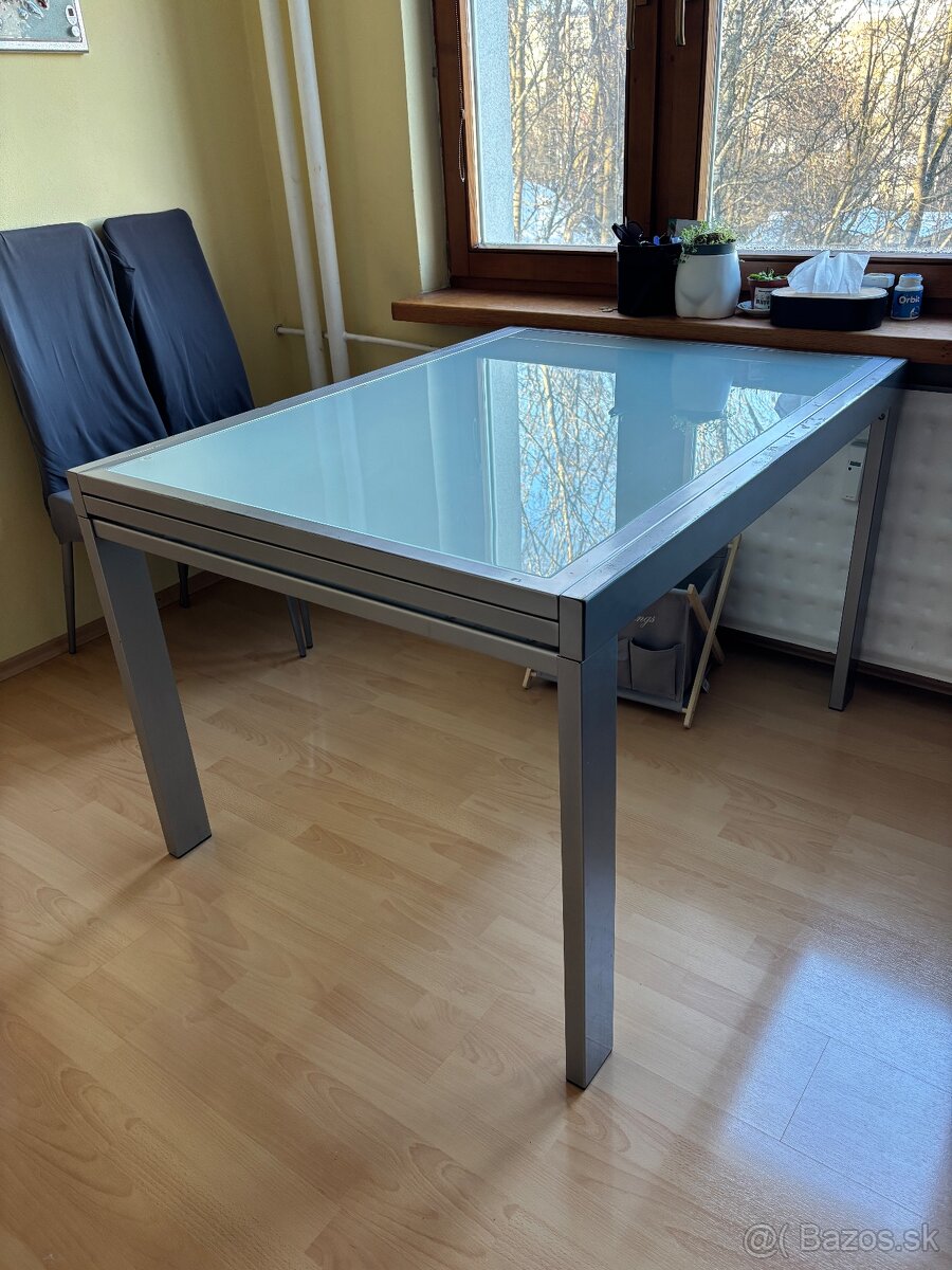 Kuchynský stôl - rozkladací - 2