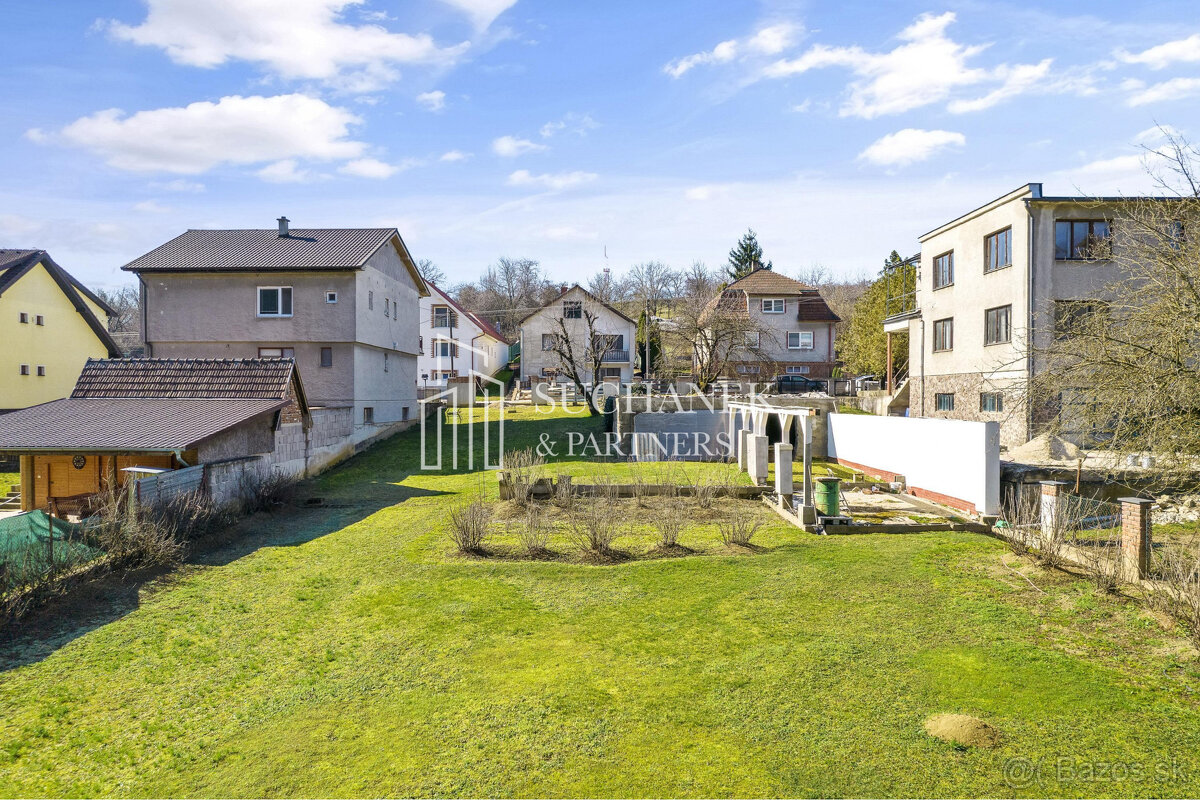 Predaj | pozemok vhodný na výstavbu rodinného domu Hradište - 2