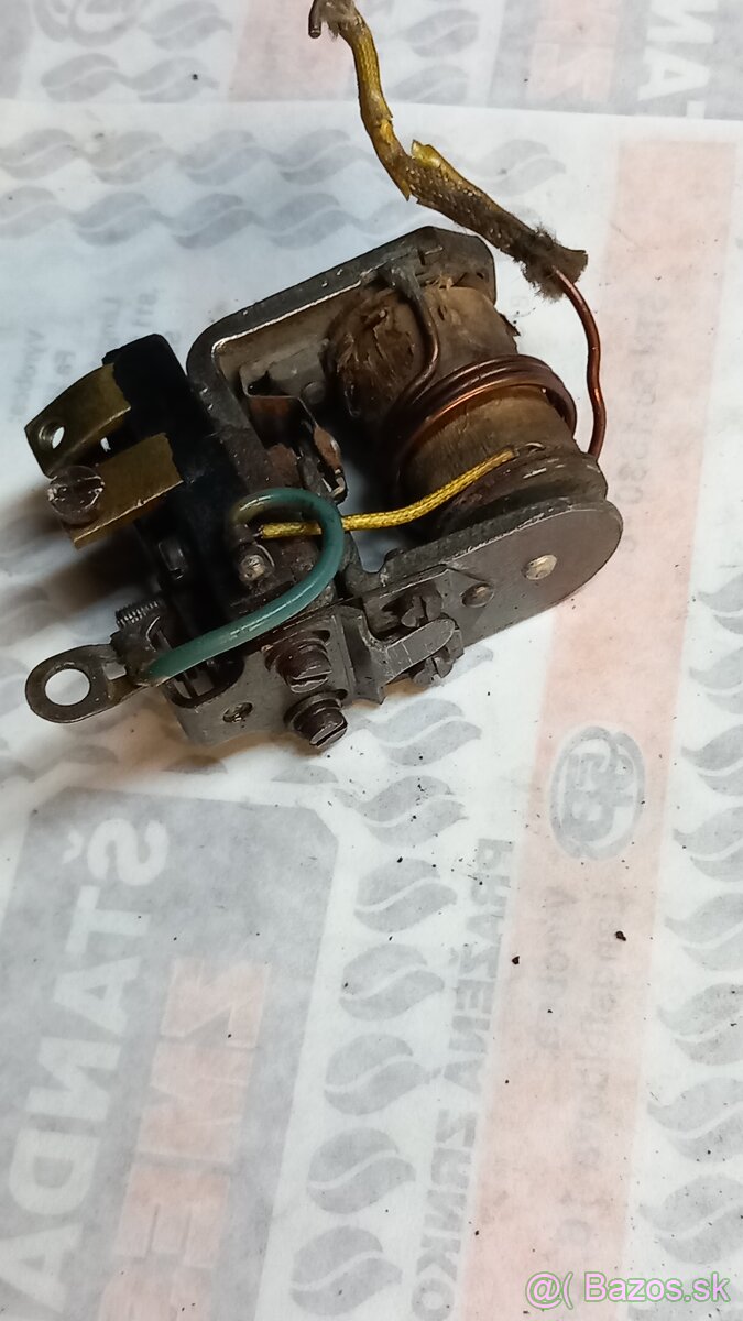 Reglér Jawa Čz, objímka žiarovky Jawa 250 - 2