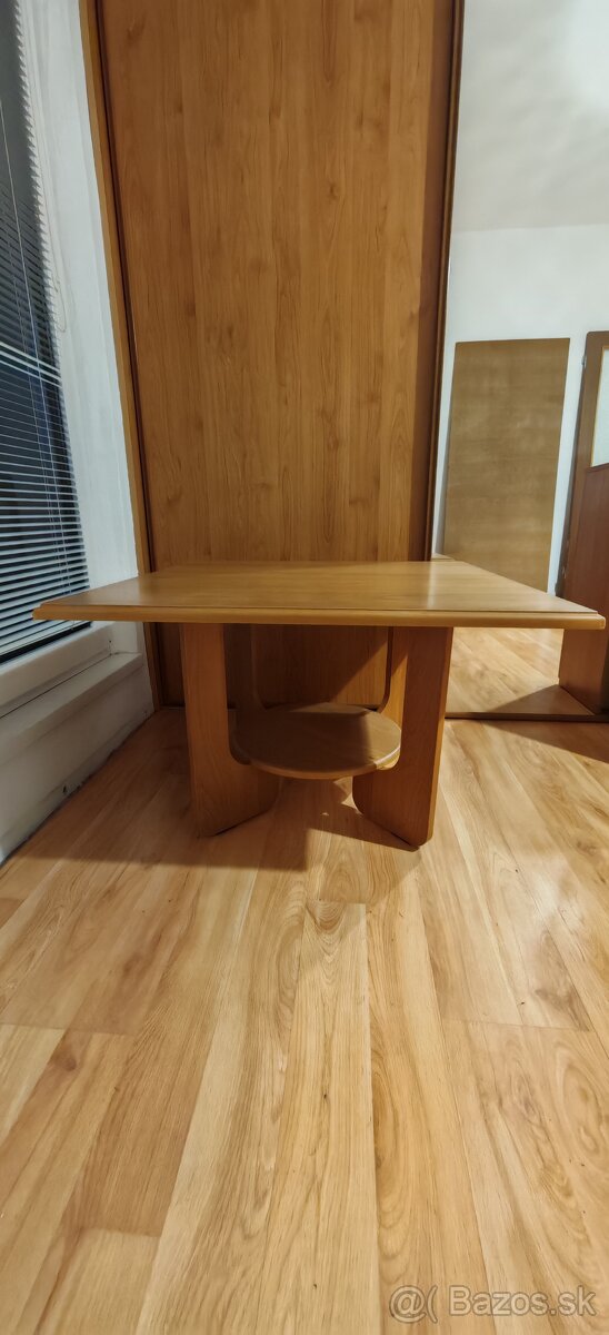 Konferenčný stolík - 2