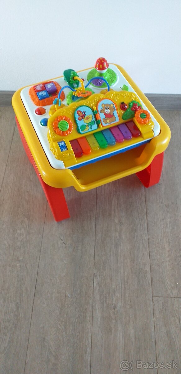 Hraci stolik - 2