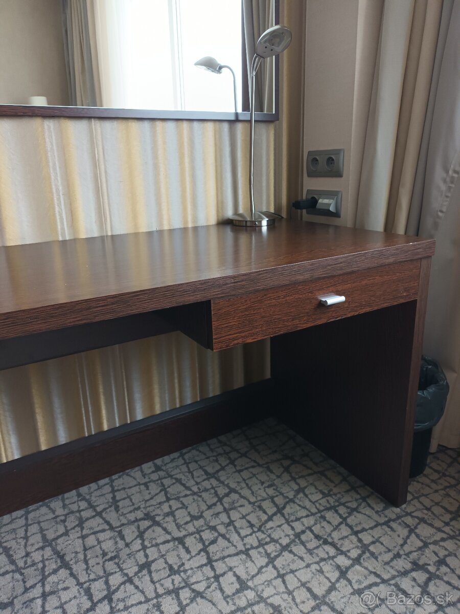 Kancelársky písací stôl - 2