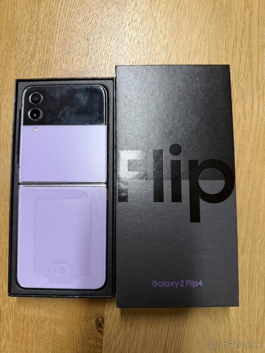 Samsung Z Flip 4 - 2