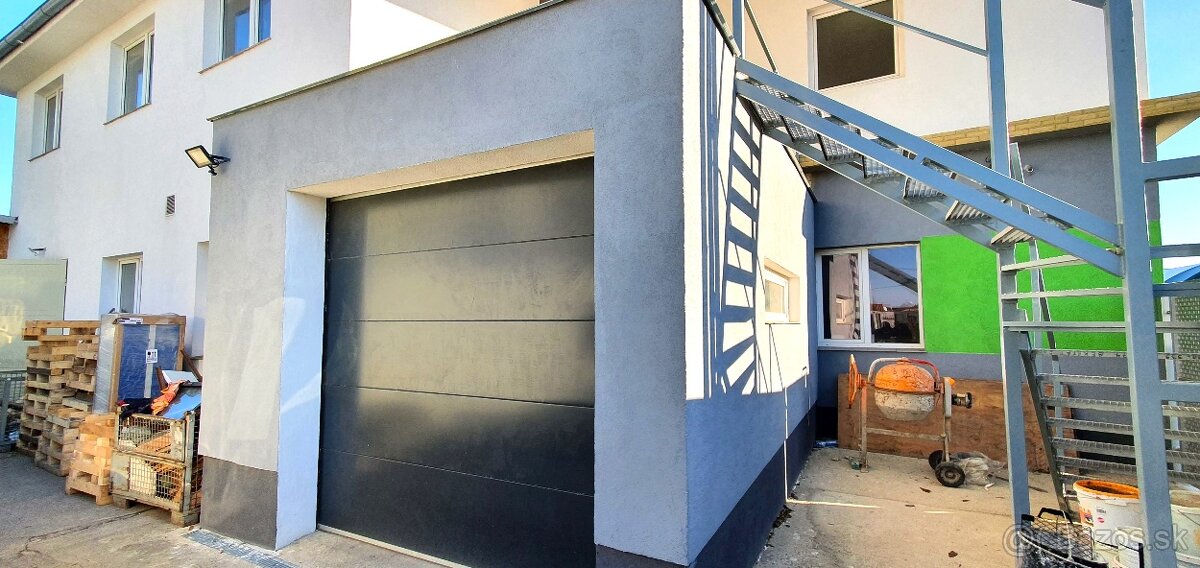 PNORF–hala, budova s 3x 2i byty, kovovýroba, 557 m2, Lubonas - 2