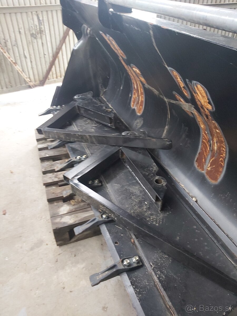 JCB predná lopata - 2