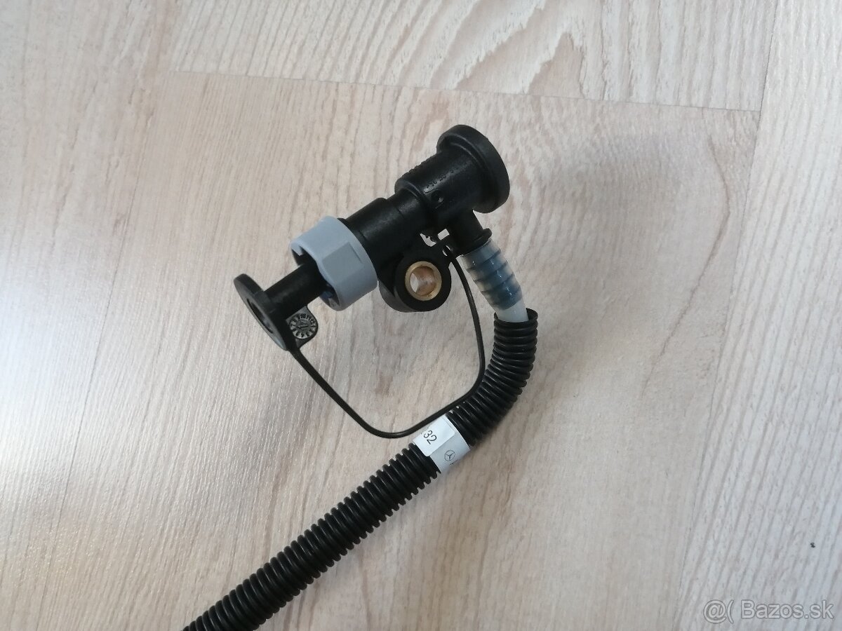 Mercedes OM613 přívod paliva A6130702232 - 2