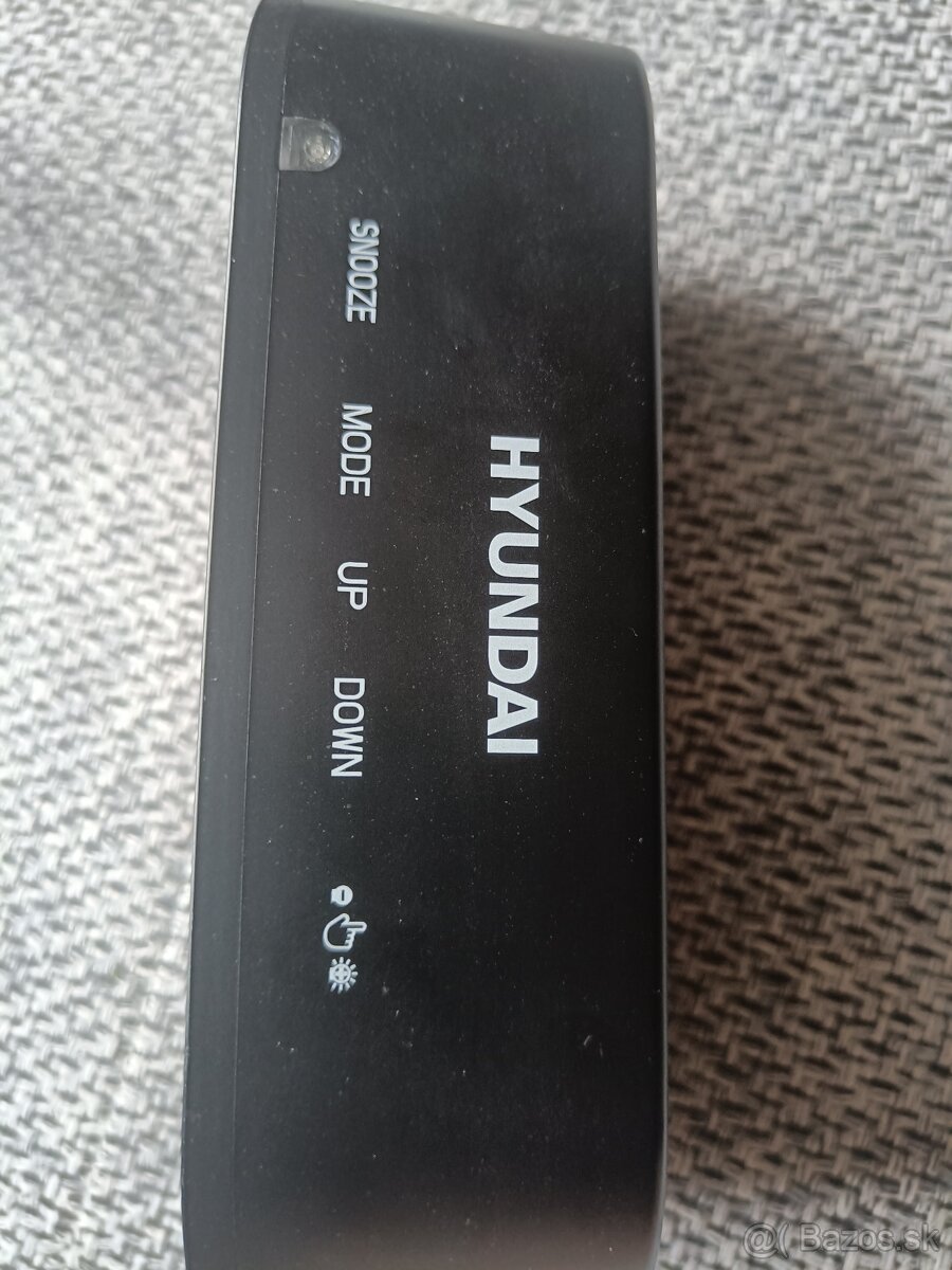 Budík + meranie teploty a vlhkosti - 2