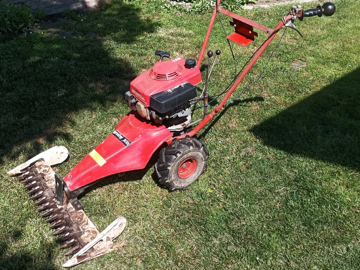 Listova kosačka Honda - Jičin - 2