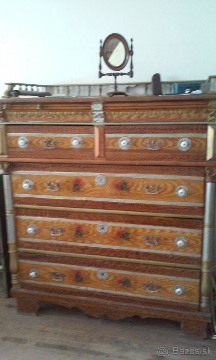 Starozitná vyse 100 rocná komoda - 2