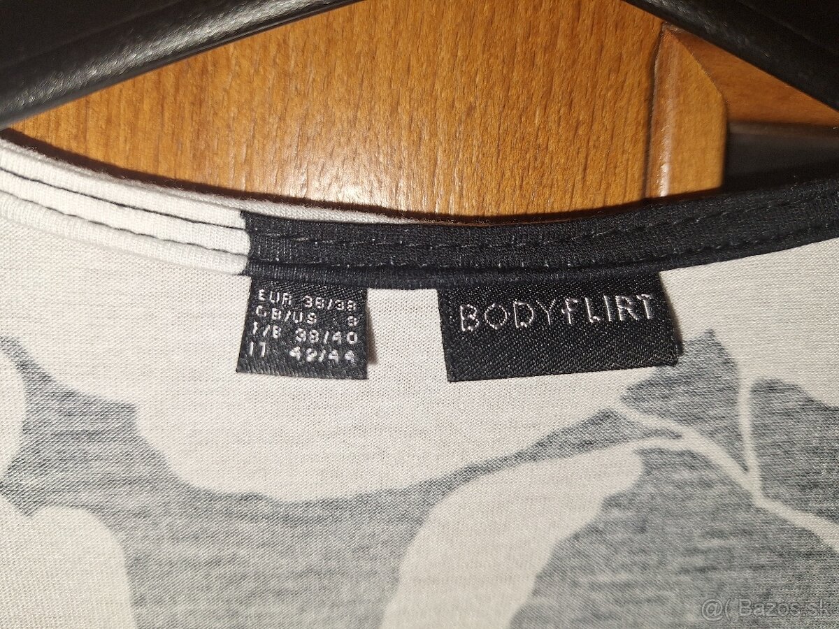 Cieno biele saty c.36/38 bodyflirt - 2