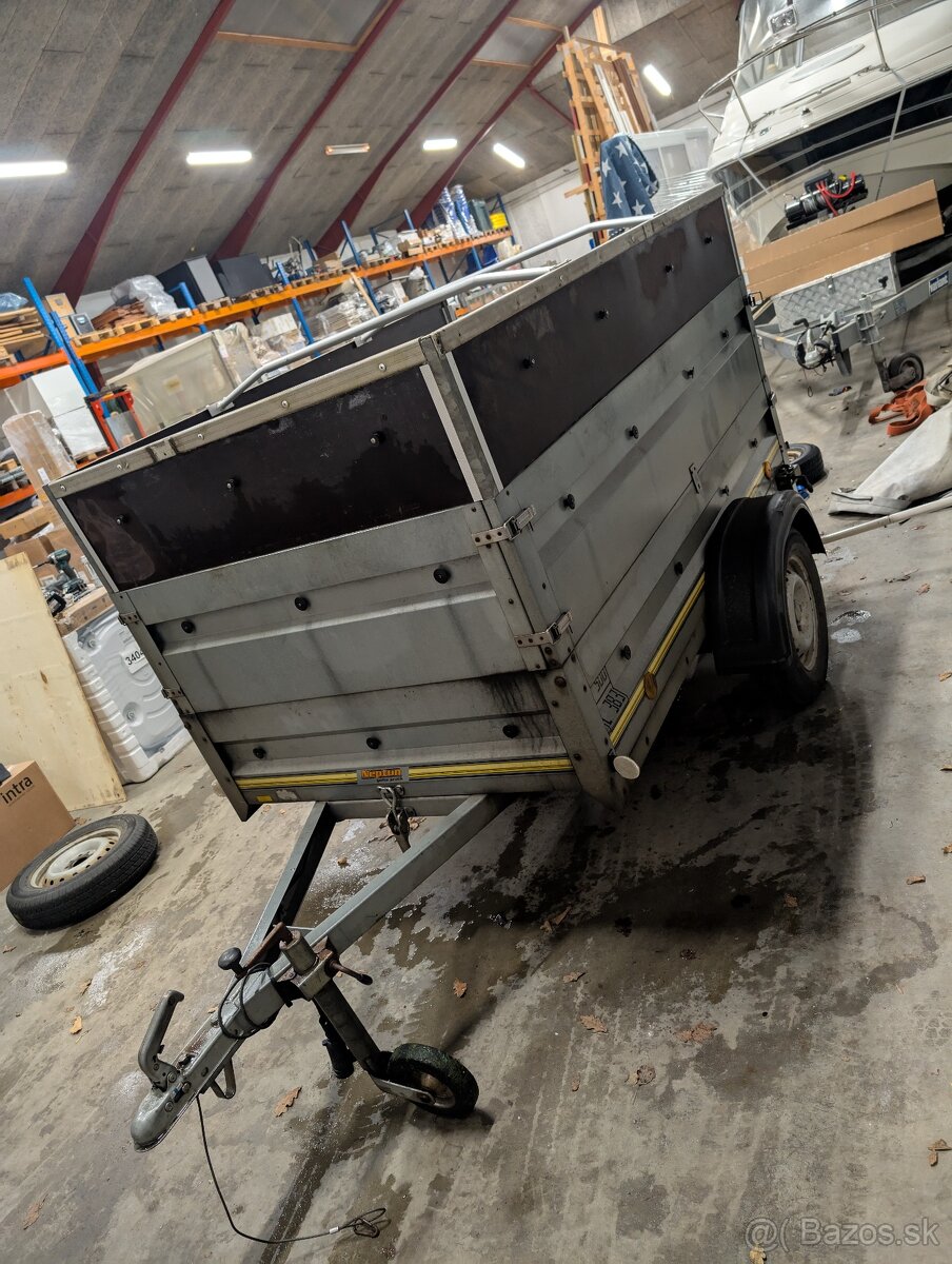 Prívesný vozík vyklapaci - 2