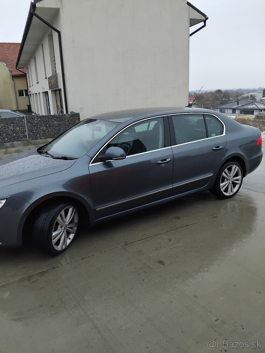 Skoda superb - 2