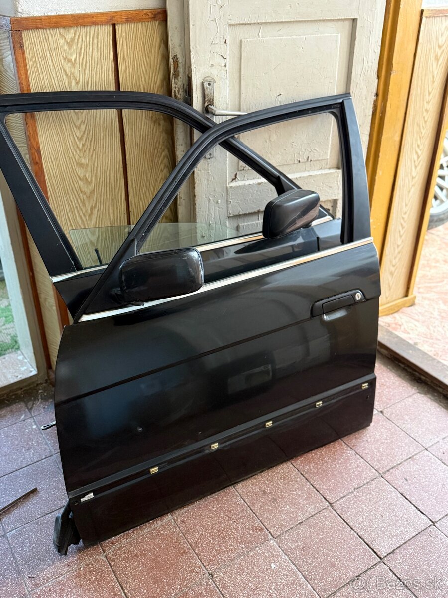 Bmw e34 sedan/touring predné dvere - 2