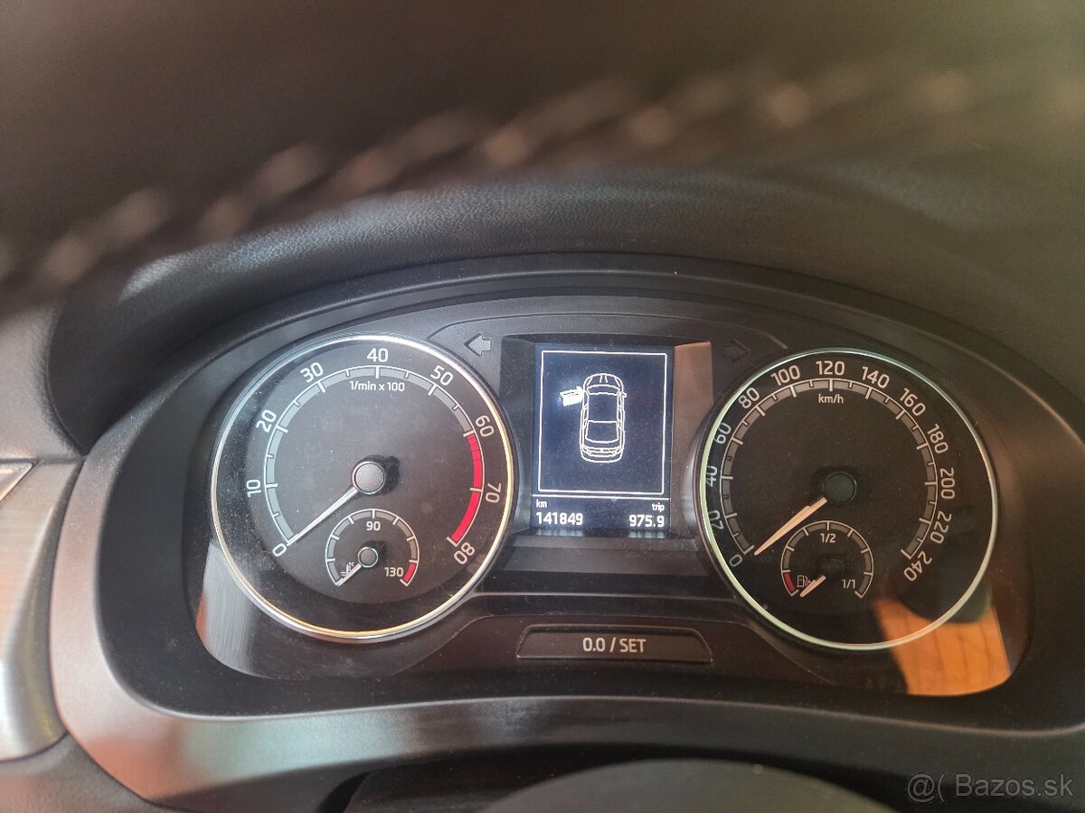 Rapid 1.0 TSI Ambition - 2
