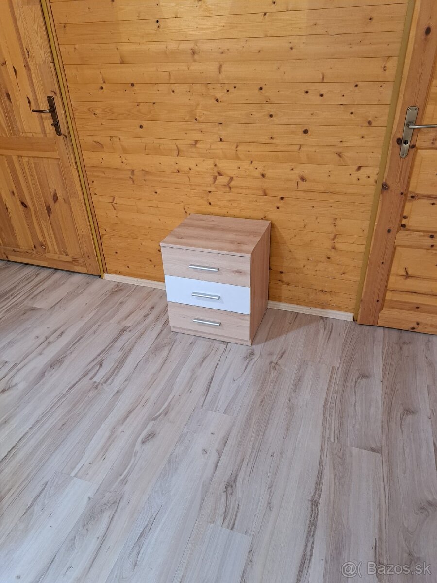 Nočný stolík - 2
