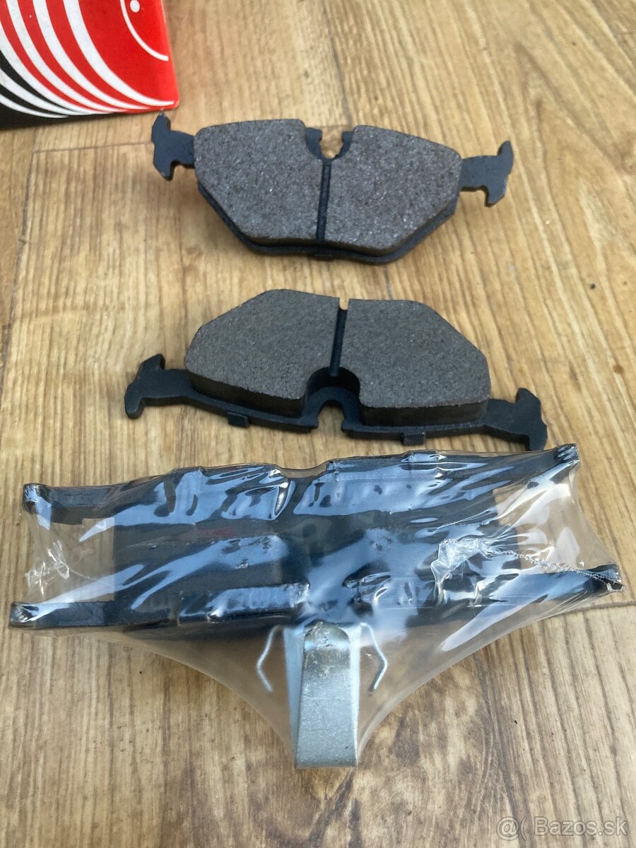 Nové brzdové platničky BMW E36-46 - 2