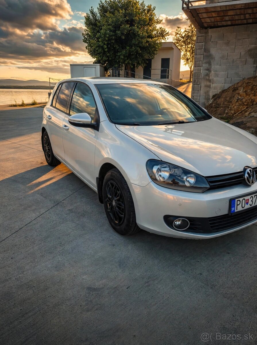Volkswagen Golf 6 1.4 benzín - 2