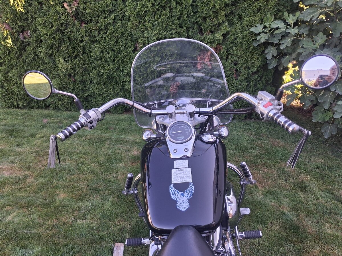 Honda shadow VT 750 Black widow - 2