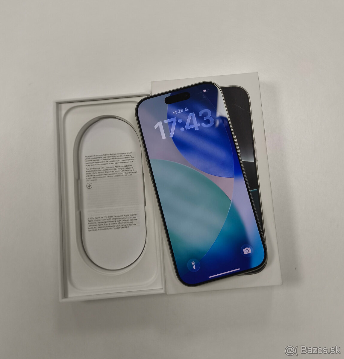 iPhone 16 Pro 128GB White Titanium - 2