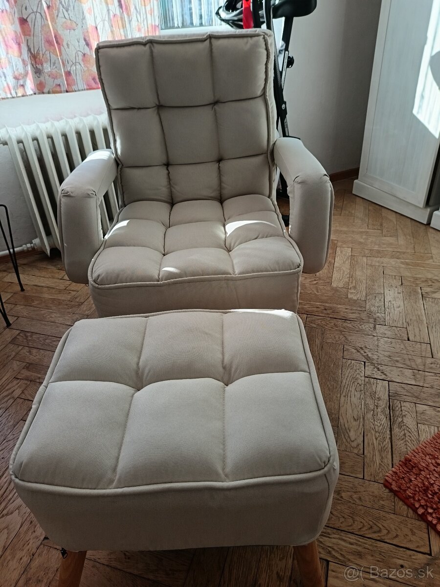 polohovacie kreslo a podnožka - 2