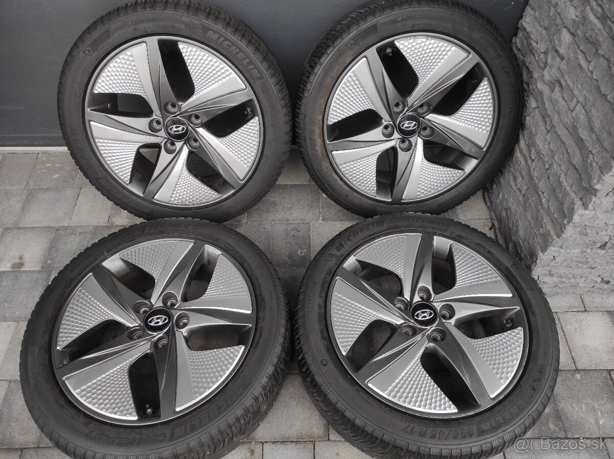 Zimná sada 17" 5x114,3 Hyundai Ioniq 225/45 R17 - 2