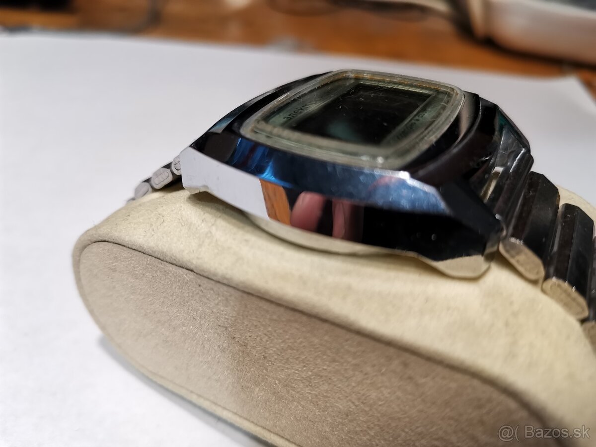 VINTAGE DIGITALKY ELEKTRONIKA - 2