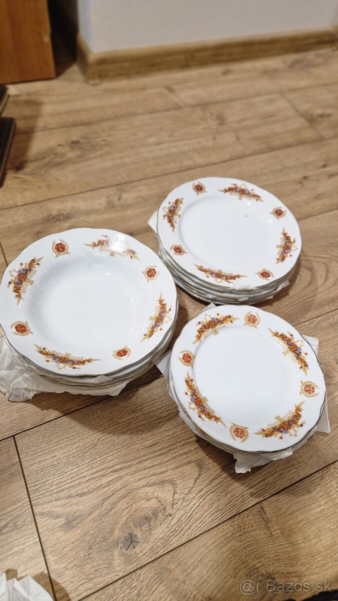 Celá sada tanierov - 2