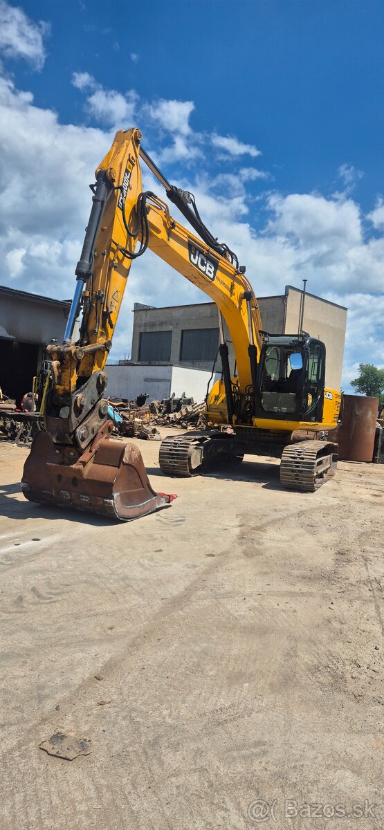 predám pásový báger JCB 220LC - 2
