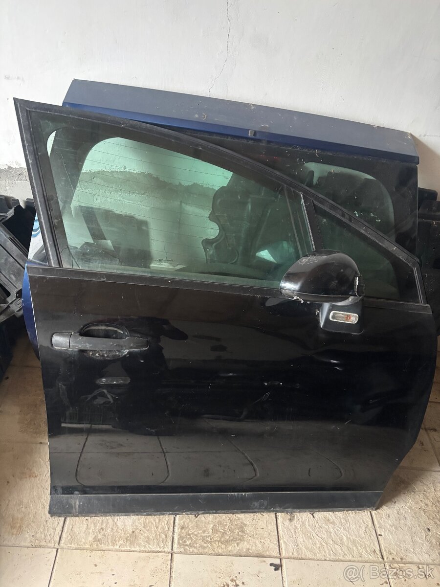 Predam dvere na citroen c4 - 2