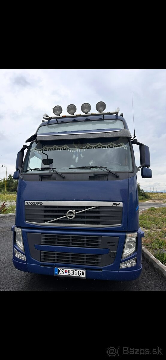 Volvo - 2