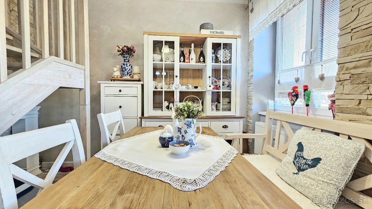 ATYPICKÝ 3 izbový byt, mezonet, balkón, 75 m2, PREŠOV - 2