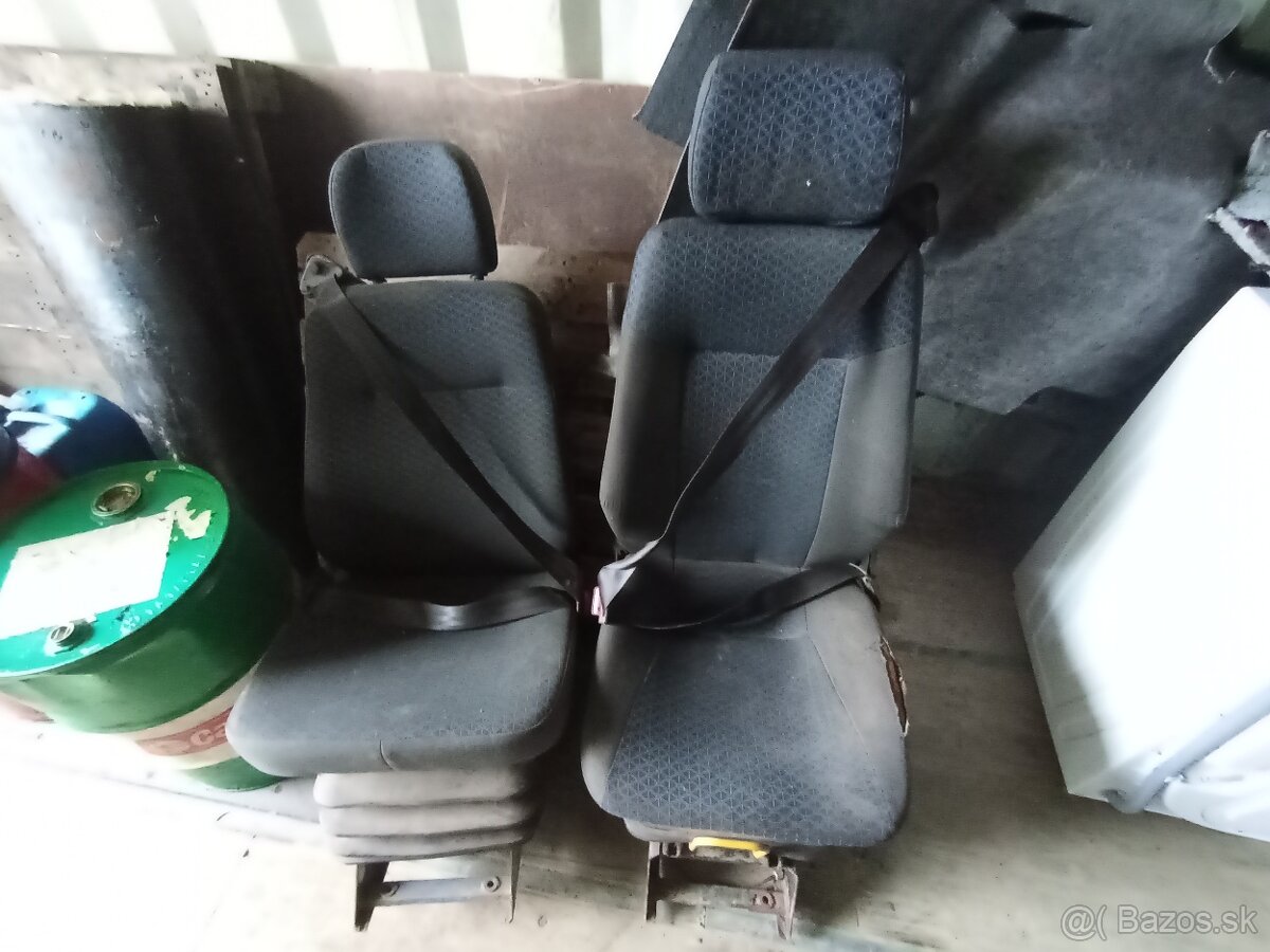 TATRA 815 Sedadla s bezpečnostným pásom - 2