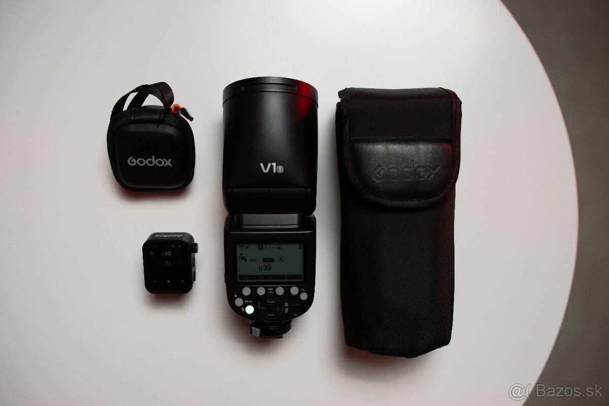 Godox V1S + Godox X3 - 2