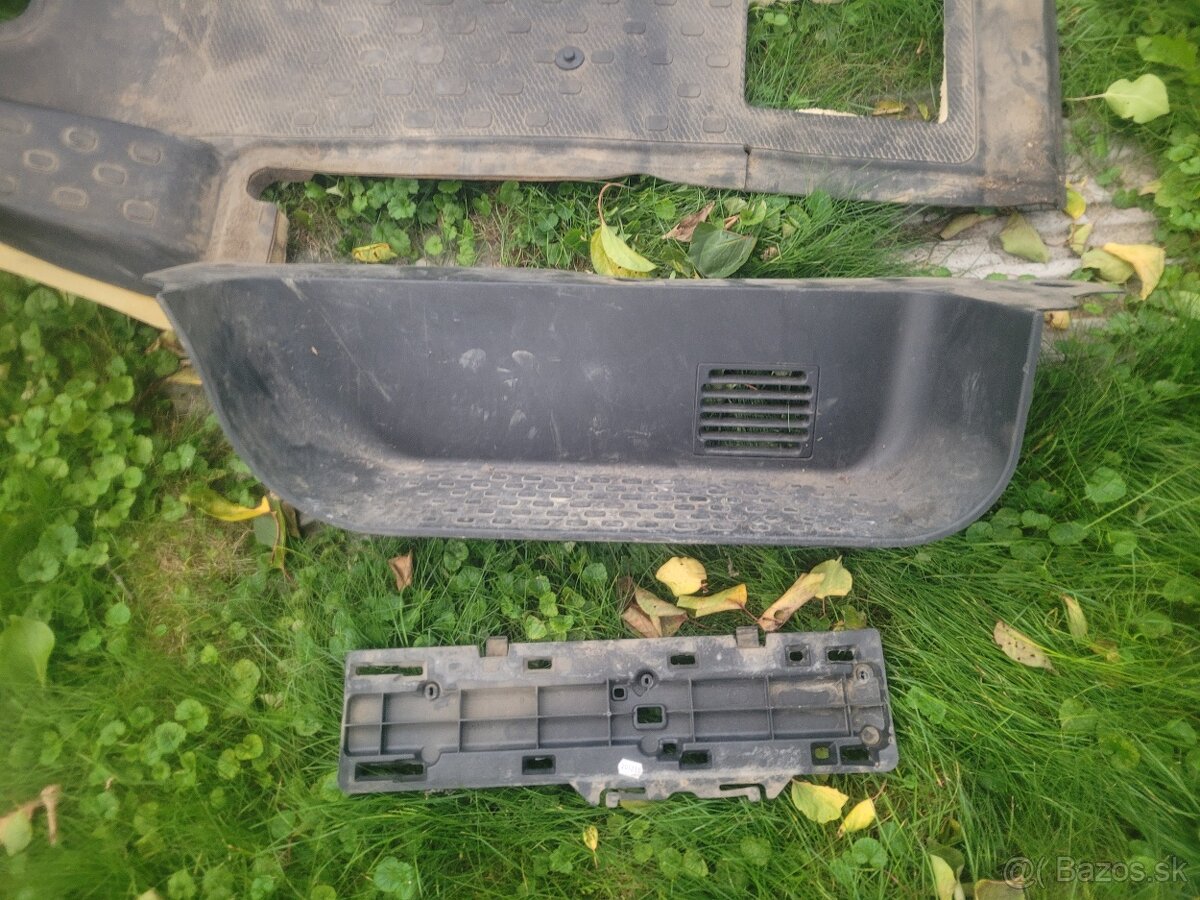 Predám gumenú podlahu kabíny Trafic, Vivaro, Talento - 2