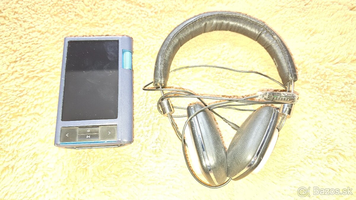 Astell Kern KANN + sluchadla BW - 2