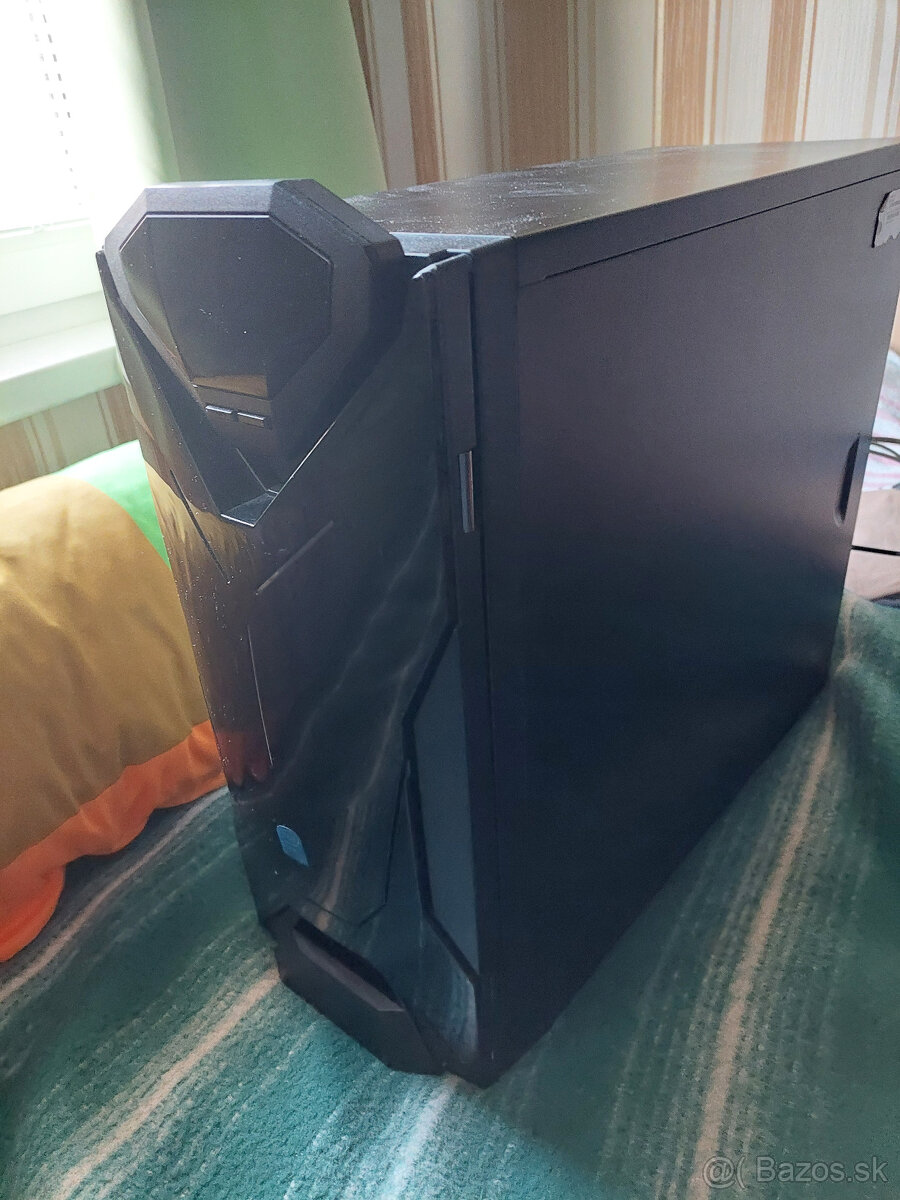 Stolný počítač Asus P6T Deluxe - 2