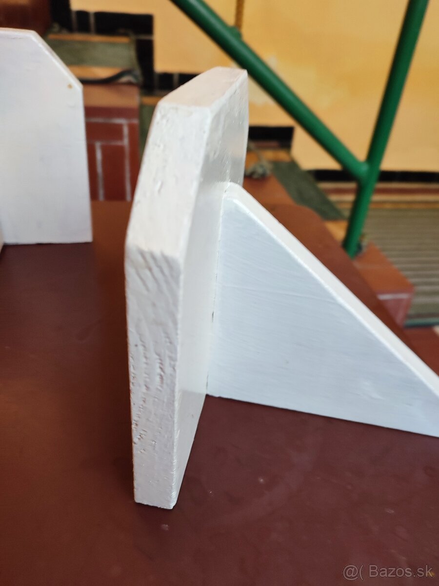 Držiaky na kvetináče - 2