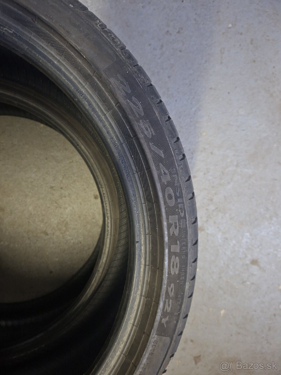 Pirelli 225/40R18 92Y - 2