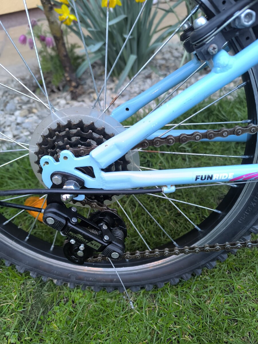 Pekný detský bicykel - 2