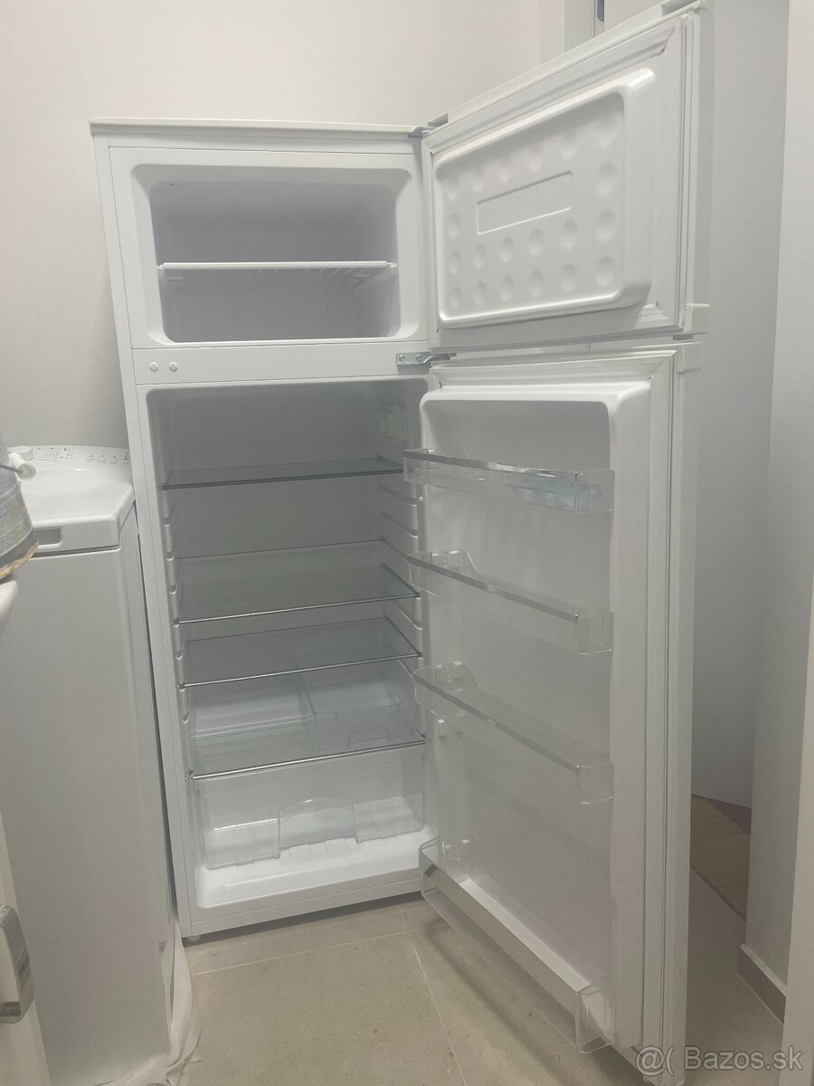 Chladnička s mrazničkou Philco - 2